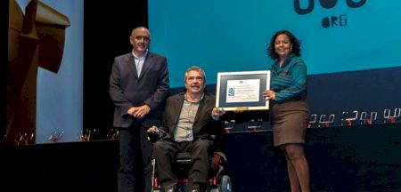 La Fundación Gizakia Herritar/Paris 365 recibió el premio-reconocimiento en el XIV Día Navarro de la Excelencia